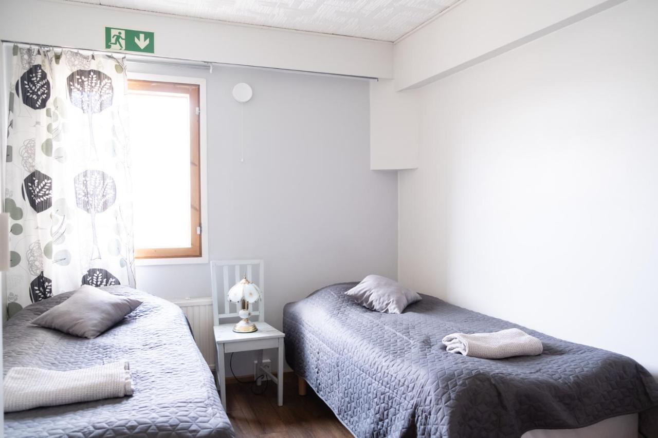 Bed & Breakfast Restaurang Sybarit Houtskar ภายนอก รูปภาพ