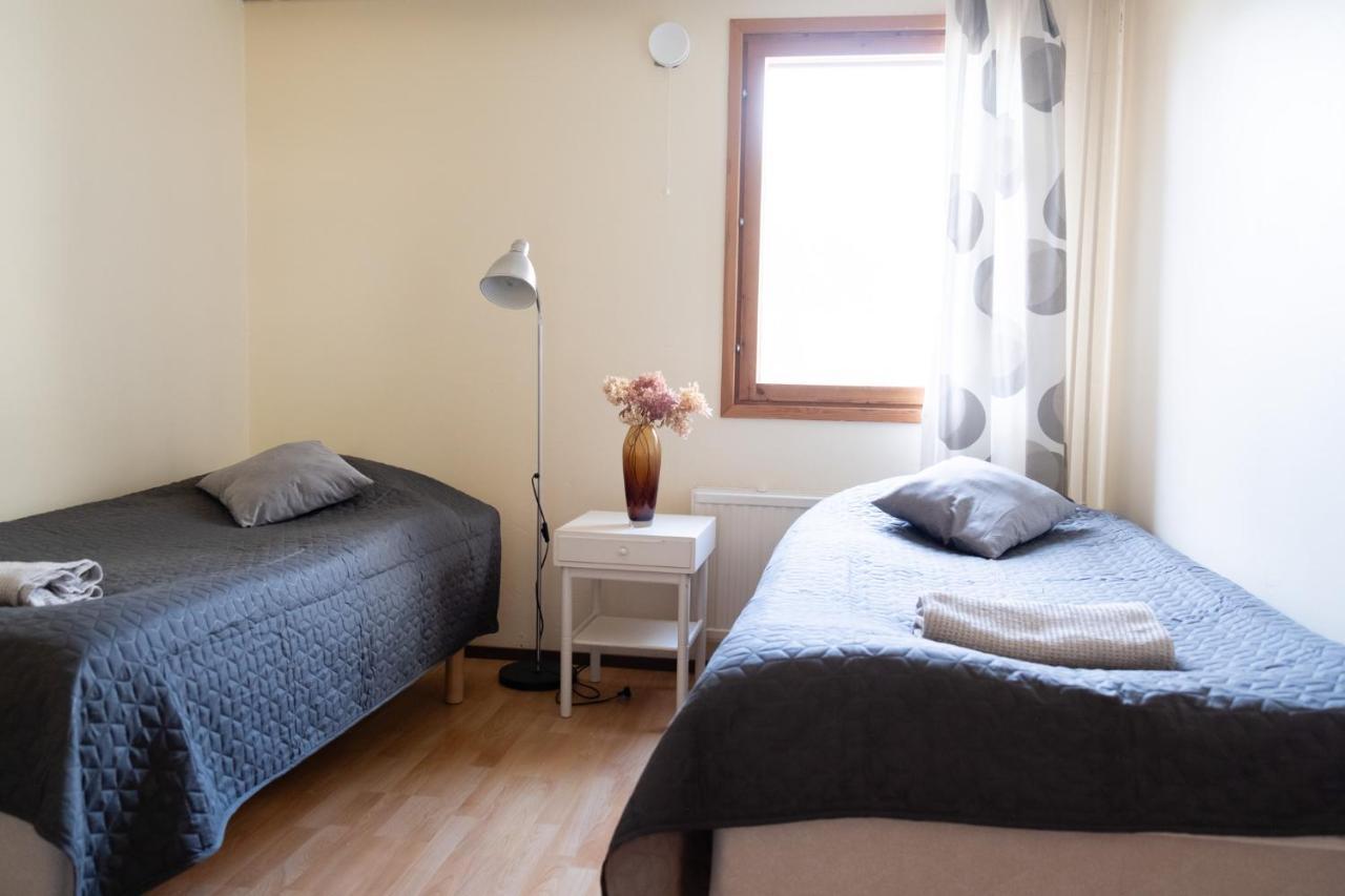 Bed & Breakfast Restaurang Sybarit Houtskar ภายนอก รูปภาพ