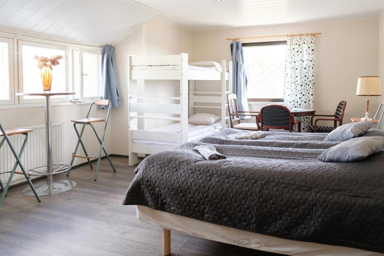Bed & Breakfast Restaurang Sybarit Houtskar ภายนอก รูปภาพ